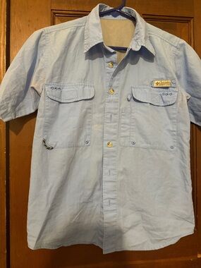 Columbia PFG Light Blue Short-Sleeve Button-Front Fishing Shirt